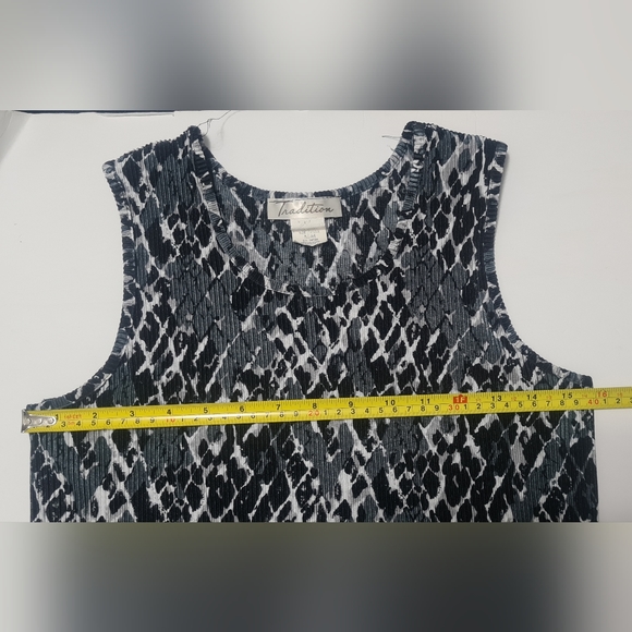 🟡GORGEOUS Tradition Collection Vintage Tank Size Medium - Picture 6 of 6